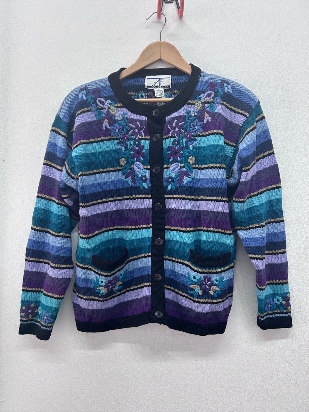 Accordeon Vintage Striped Floral Embroidered Grandma Sweater Cardigan Size L